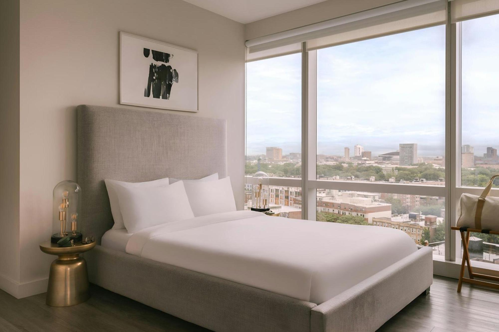 Sonder By Marriott Bonvoy Pierce Fenway 4*